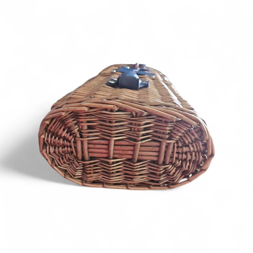 U of M Wicker Cooler Bag with Blue Leather Accents, Cork Screw and Carry Strap. - Picture 6 of 7